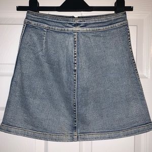 Aritzia jean skirt